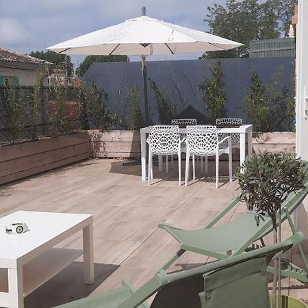 Studio Avec Terrasse Arles Exterior photo